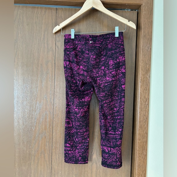 Old Navy Athletic capris - Picture 2 of 2